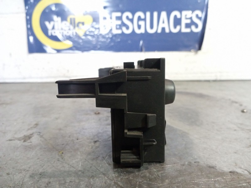 Recambio de mando climatizador para peugeot 207 referencia OEM IAM 96497866XT  