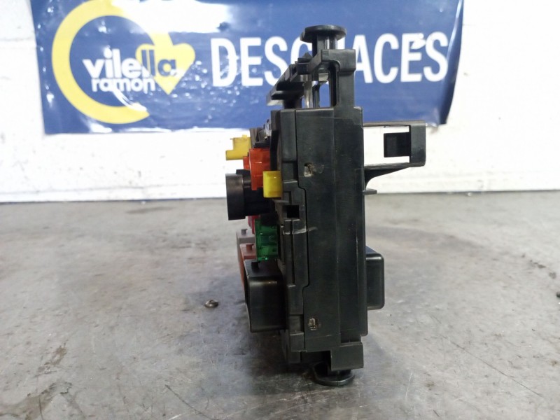Recambio de centralita bsm para peugeot 207 referencia OEM IAM BSM L1000 9661086980 S11651247