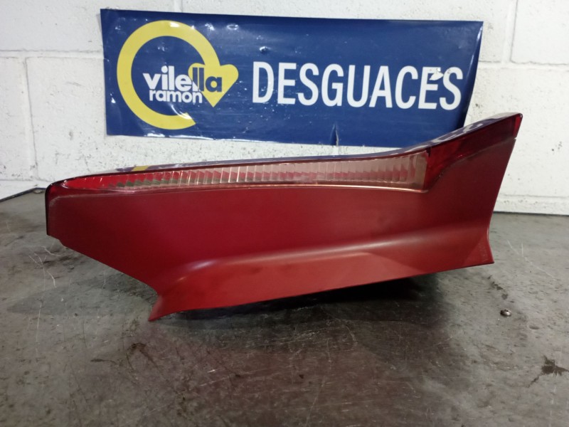 Recambio de piloto trasero derecho para citroen c4 1.6 hdi 110 fp vts referencia OEM IAM   
