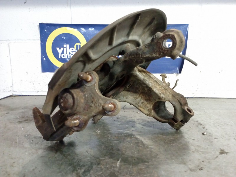 Recambio de mangueta delantera izquierda para volkswagen golf v berlina (1k1) referencia OEM IAM   