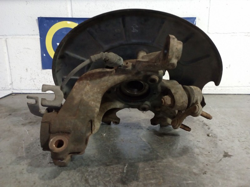 Recambio de mangueta delantera derecha para volkswagen golf v berlina (1k1) referencia OEM IAM   