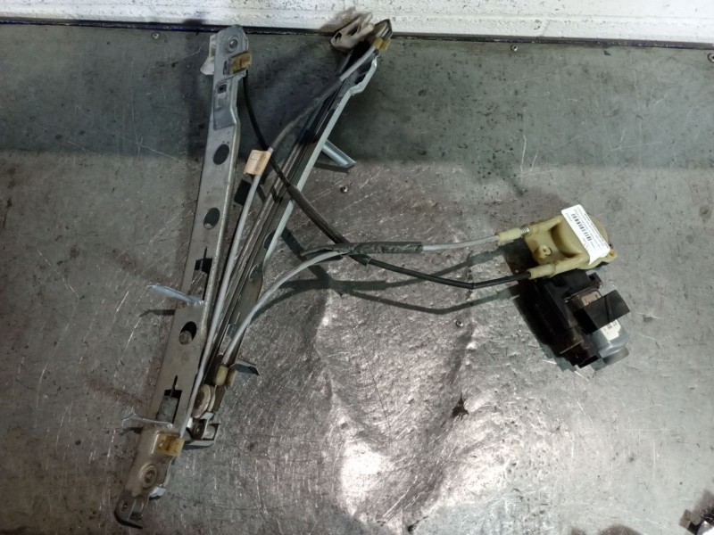 Recambio de elevalunas delantero izquierdo para renault megane ii berlina 5p  | 0.00 - ...  | 0.00 - ... referencia OEM IAM   