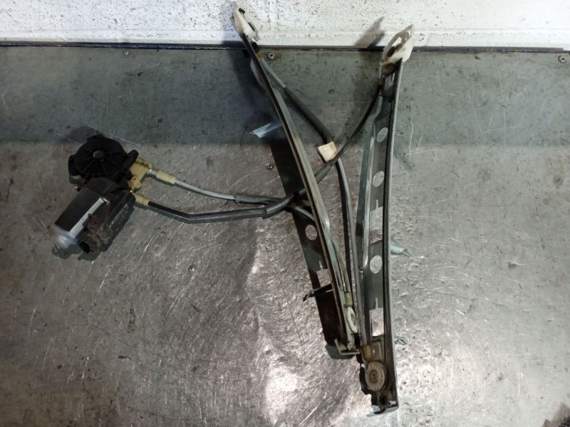 Recambio de elevalunas delantero izquierdo para renault megane ii berlina 5p  | 0.00 - ...  | 0.00 - ... referencia OEM IAM   