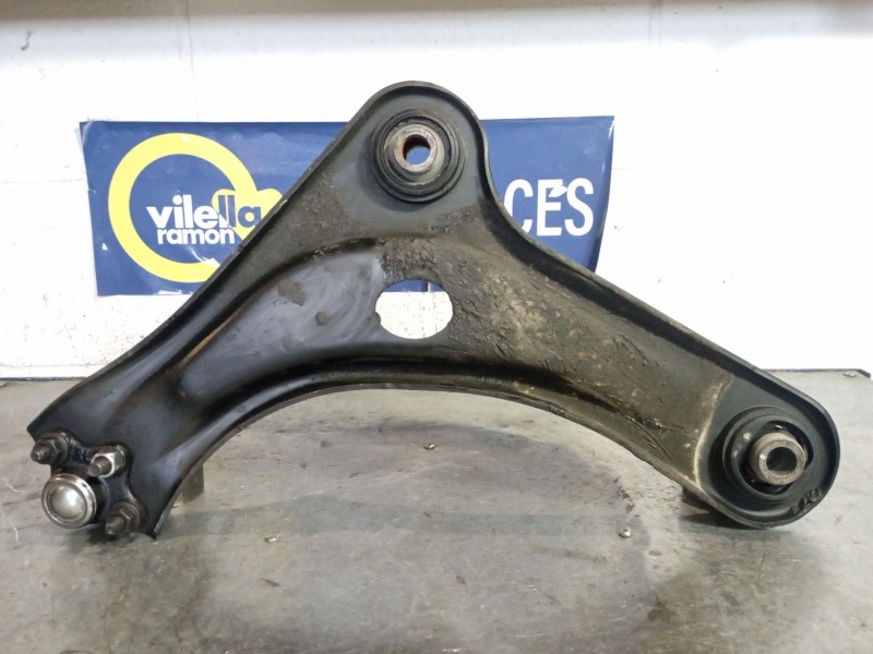Recambio de brazo suspension inferior delantero derecho para citroen c3 1.4 collection referencia OEM IAM   