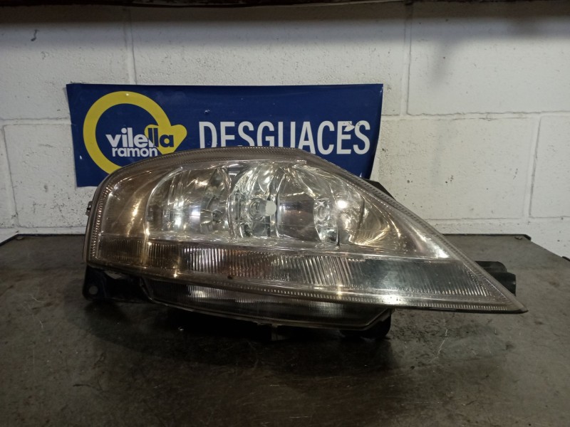 Recambio de faro derecho para citroen c3 1.4 collection referencia OEM IAM   