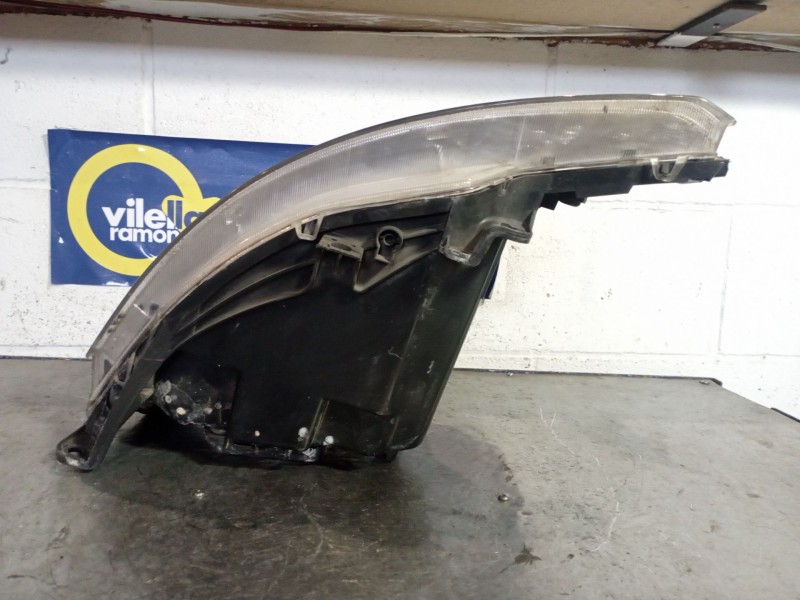Recambio de faro derecho para citroen c3 1.4 collection referencia OEM IAM   