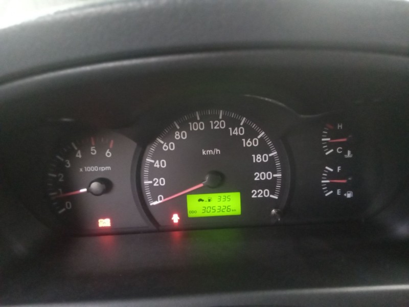 kia cerato del año 2005