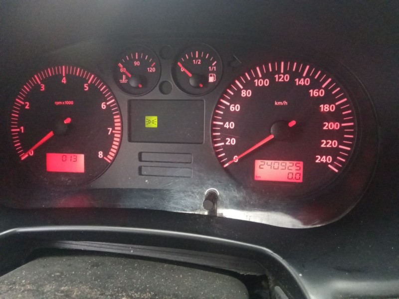 seat toledo (1m2) del año 2001