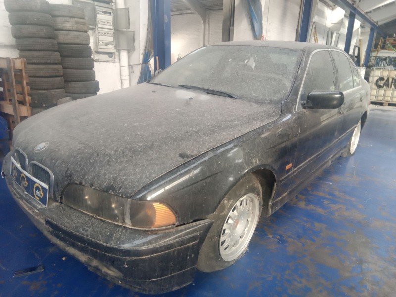 bmw serie 5 berlina (e39) del año 2002