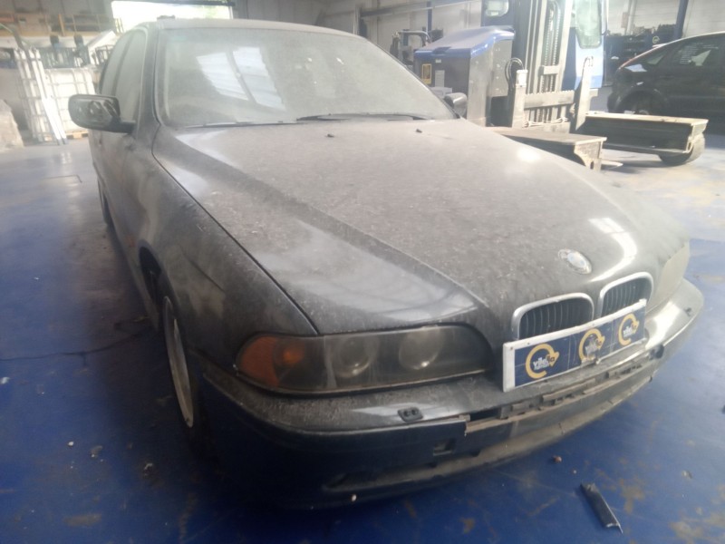 bmw serie 5 berlina (e39) del año 2002