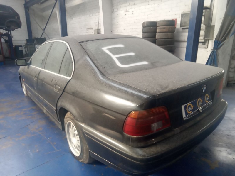 bmw serie 5 berlina (e39) del año 2002