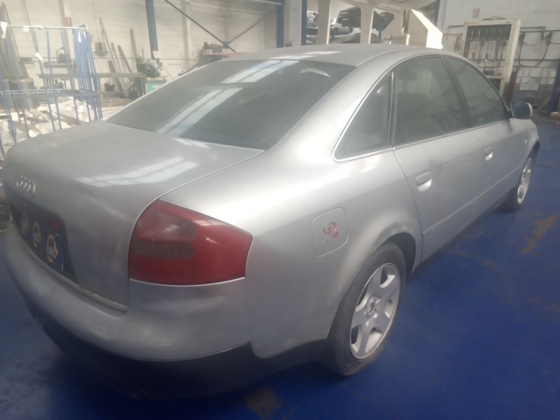 audi a6 berlina (4b2) del año 2001
