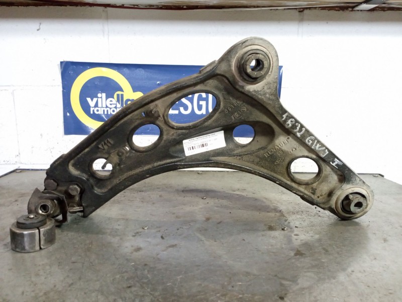 Recambio de brazo suspension inferior delantero izquierdo para renault trafic (desde 5.89) 2.0 referencia OEM IAM   