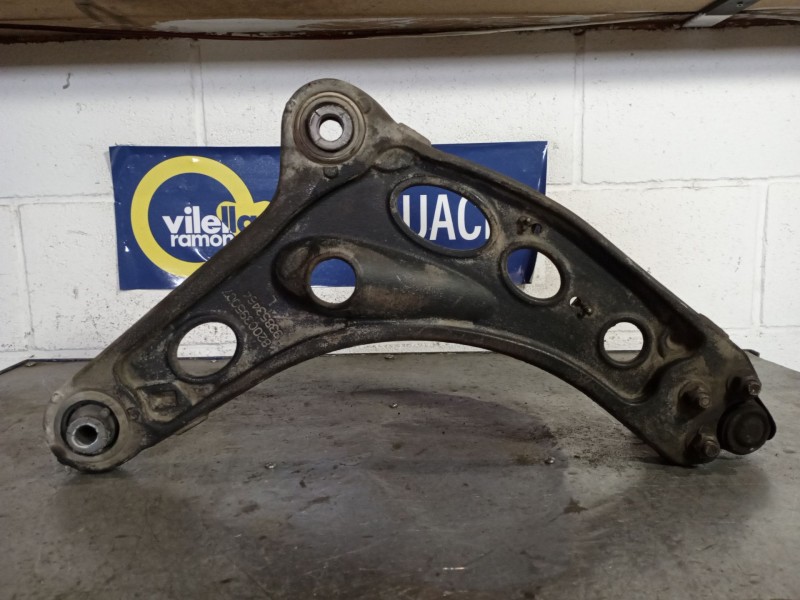 Recambio de brazo suspension inferior delantero izquierdo para renault trafic (desde 5.89) 2.0 referencia OEM IAM   