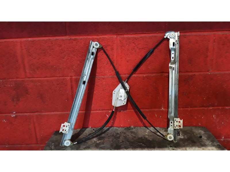 Recambio de elevalu. delan. izquierdo para citroen c4 picasso 2.0 hdi cmp exclusive referencia OEM IAM   