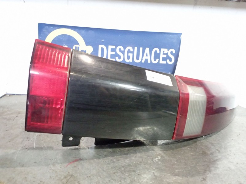 Recambio de piloto trasero izquierdo para opel meriva 1.7 16v cdti referencia OEM IAM   