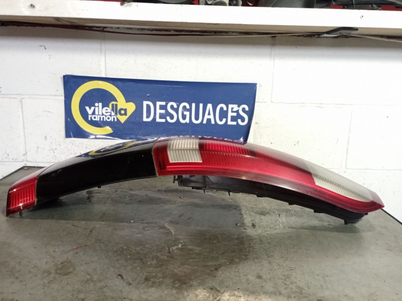 Recambio de piloto trasero derecho para opel meriva 1.7 16v cdti referencia OEM IAM   
