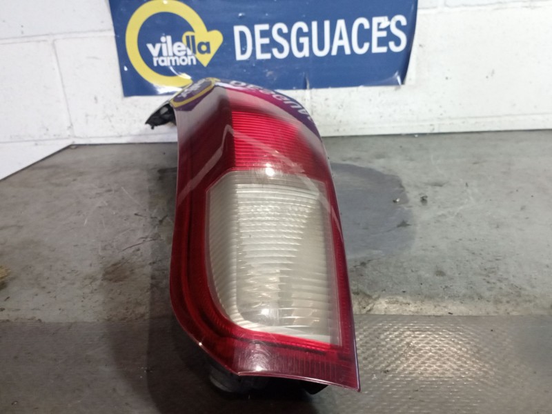 Recambio de piloto trasero derecho para opel meriva 1.7 16v cdti referencia OEM IAM   