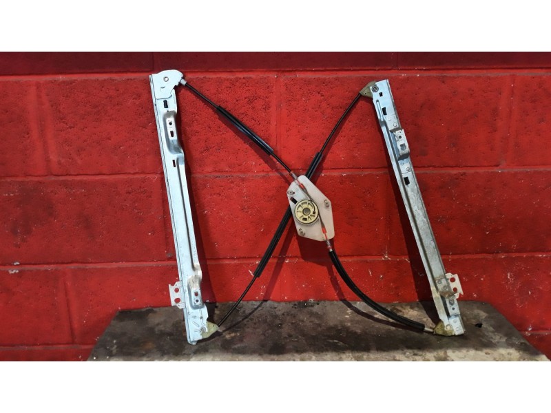 Recambio de elevalu. delan. izquierdo para citroen c4 picasso 2.0 hdi cmp exclusive referencia OEM IAM   