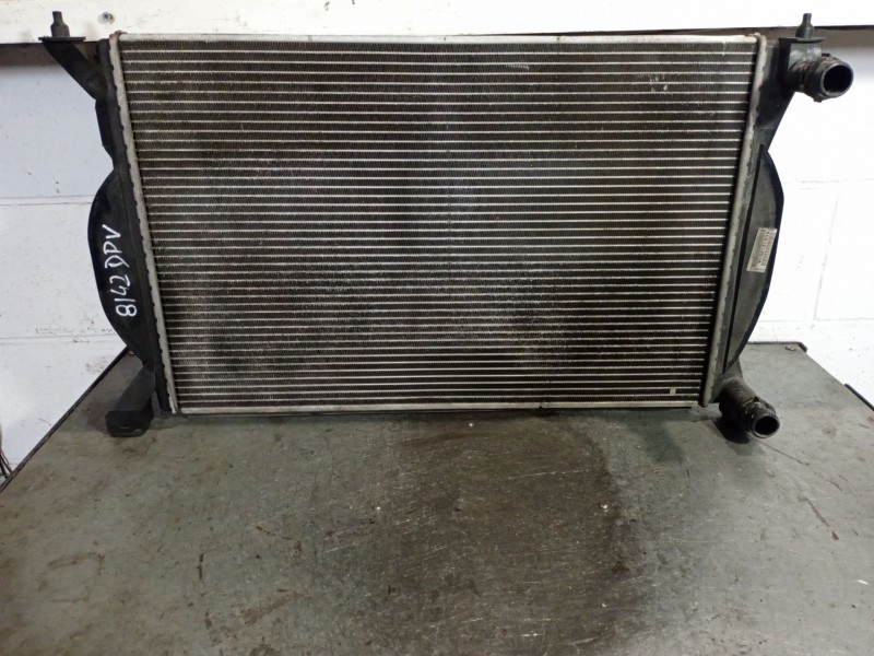 Recambio de radiador agua para audi a4 avant (8e) 2.0 tdi referencia OEM IAM   