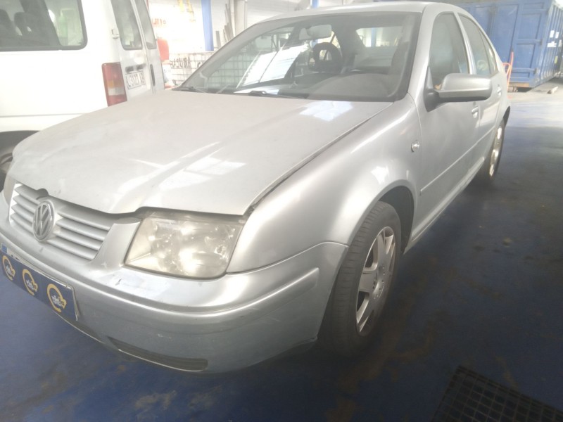 volkswagen bora berlina (1j2) del año 2002