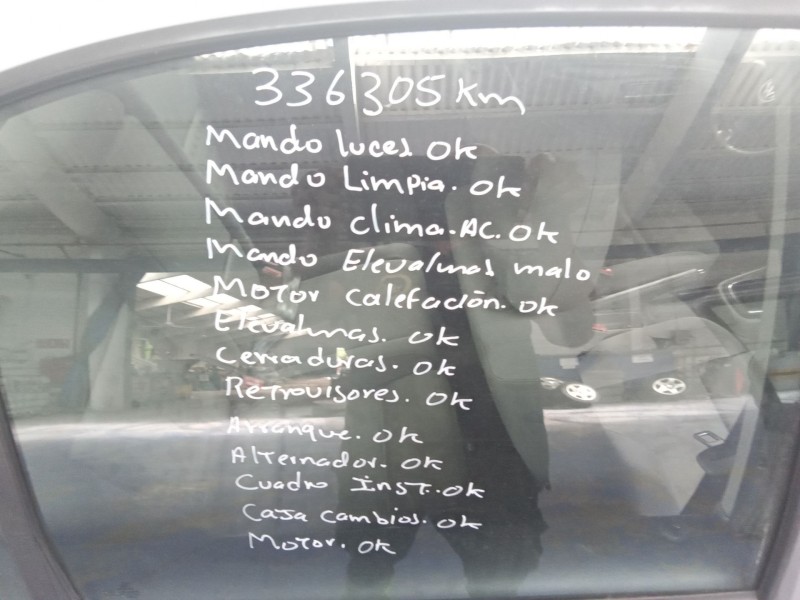 volkswagen bora berlina (1j2) del año 2002
