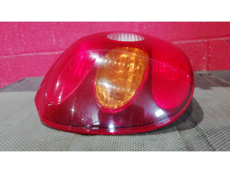 Recambio de piloto trasero izquierdo para toyota corolla (e11) referencia OEM IAM    Recambio de piloto trasero izquierdo para toyota corolla (e11) referencia OEM IAM