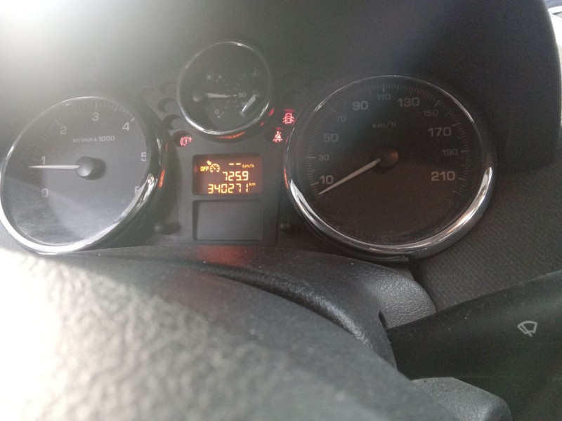 peugeot 207 del año 2008