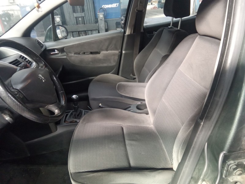 peugeot 207 del año 2008