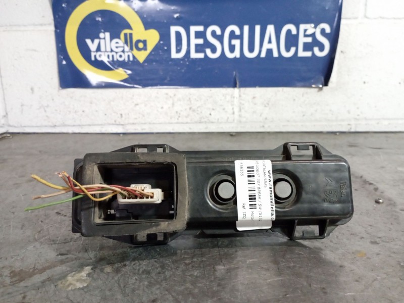 Recambio de portalamparas para peugeot 307 break / sw (s1) break xs referencia OEM IAM IZQ  