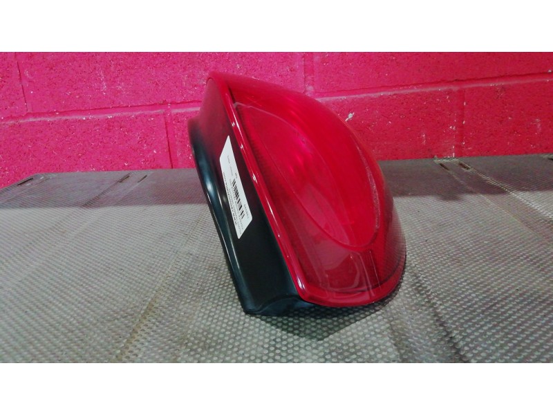 Recambio de piloto trasero izquierdo para toyota corolla (e11) referencia OEM IAM    Recambio de piloto trasero izquierdo para toyota corolla (e11) referencia OEM IAM