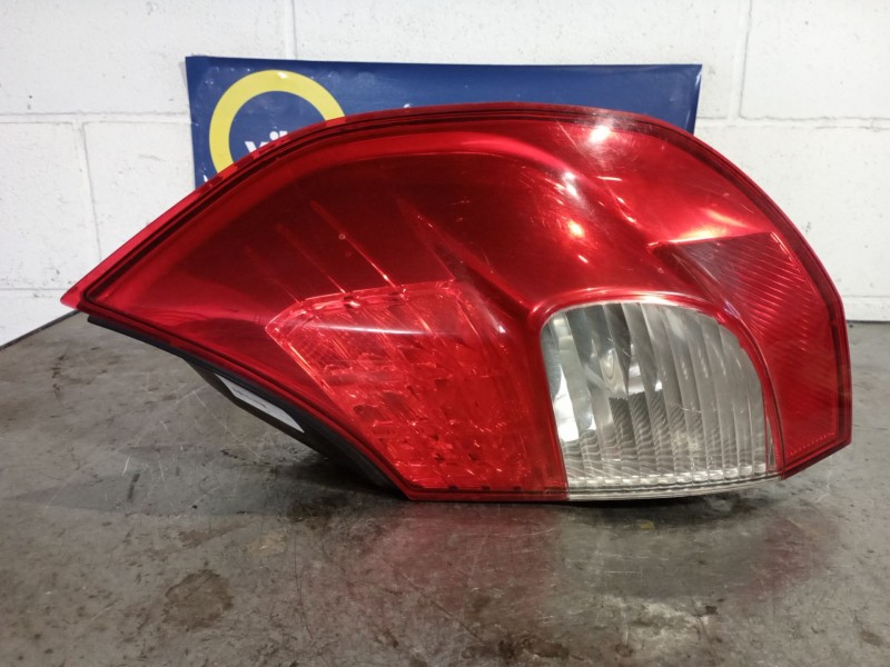 Recambio de piloto trasero derecho para renault scenic ii grand dynamique referencia OEM IAM   