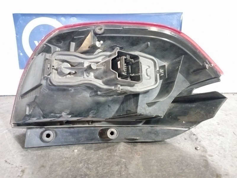 Recambio de piloto trasero derecho para renault scenic ii grand dynamique referencia OEM IAM   