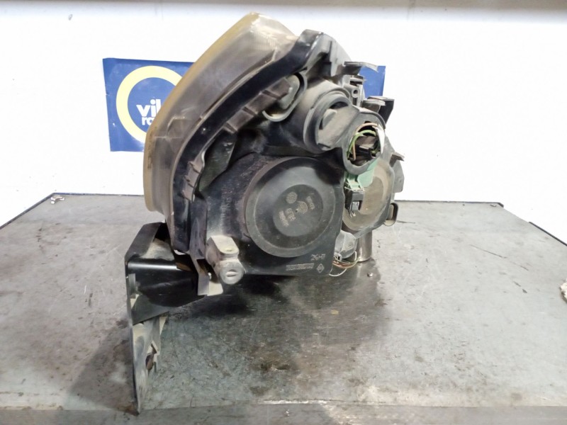 Recambio de faro izquierdo para renault scenic ii grand dynamique referencia OEM IAM   