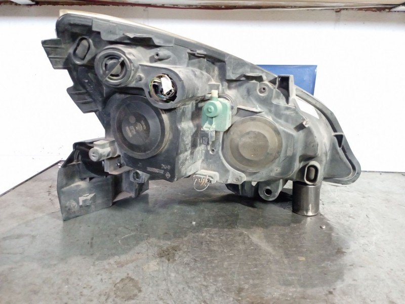 Recambio de faro izquierdo para renault scenic ii grand dynamique referencia OEM IAM   