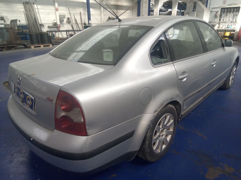 volkswagen passat berlina (3b3) del año 2001