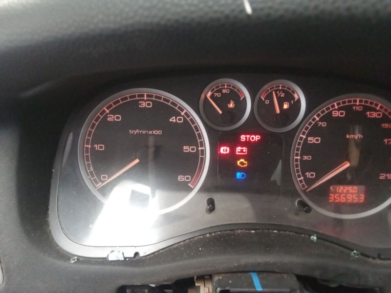 peugeot 307 (s1) del año 2001