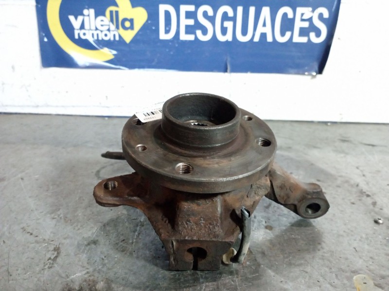 Recambio de mangueta delantera izquierda para renault kango referencia OEM IAM   