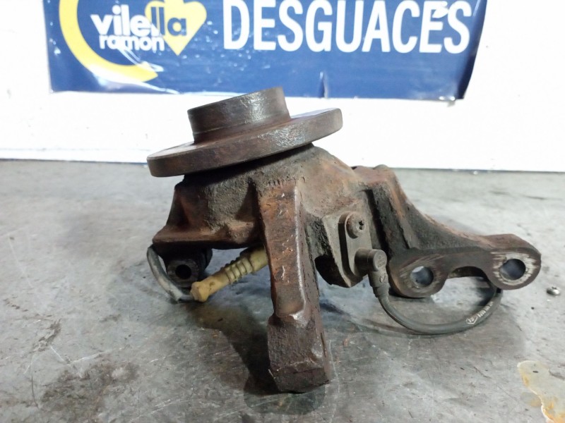 Recambio de mangueta delantera izquierda para renault kango referencia OEM IAM   
