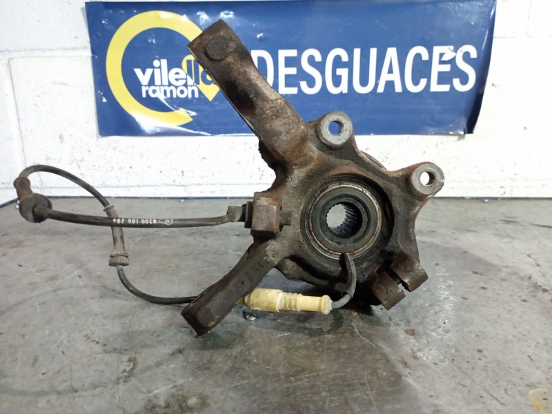 Recambio de mangueta delantera izquierda para renault kango referencia OEM IAM   