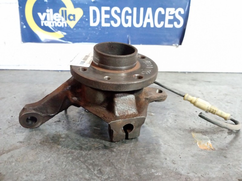 Recambio de mangueta delantera derecha para renault kango referencia OEM IAM   