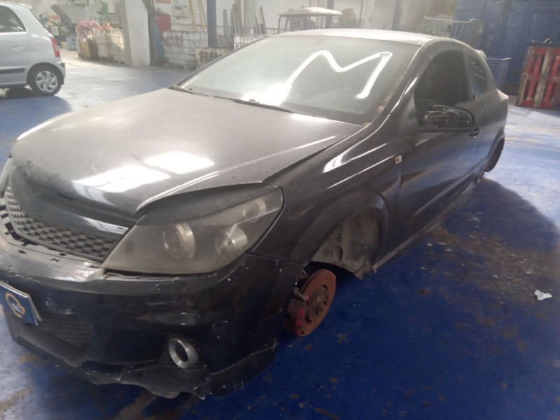 opel astra gtc del año 2008