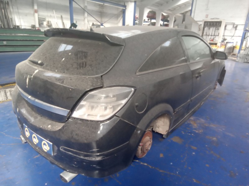 opel astra gtc del año 2008