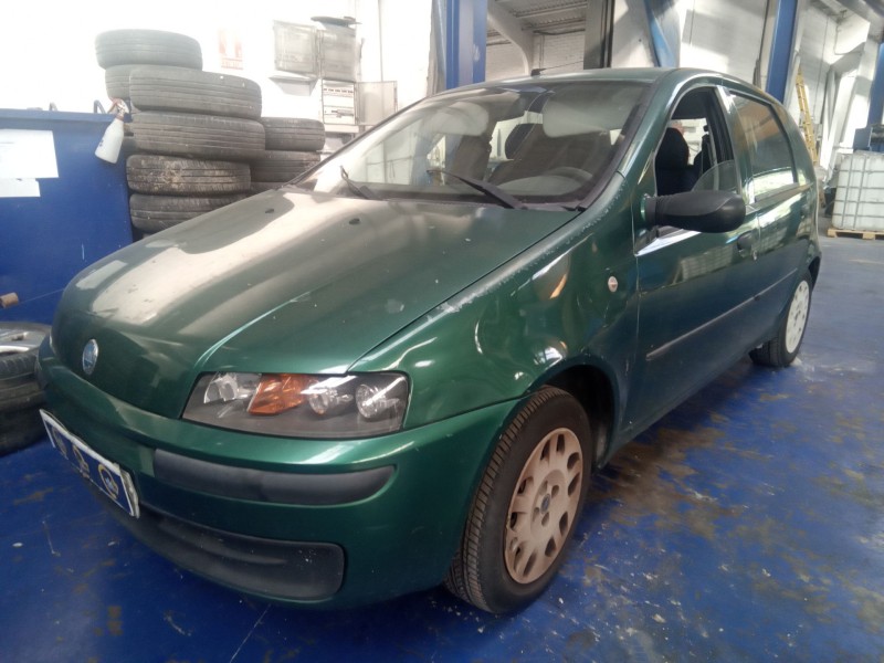 fiat punto berlina (188) del año 2001
