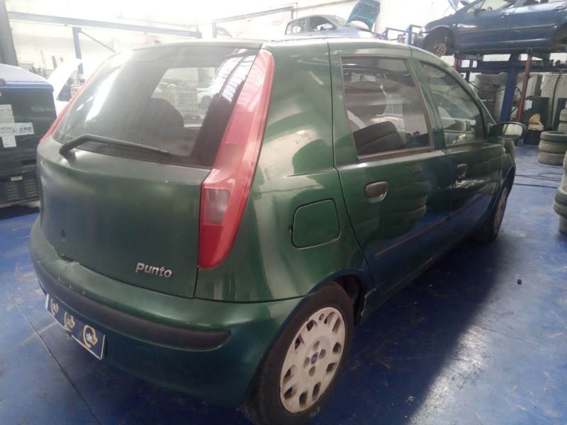 fiat punto berlina (188) del año 2001