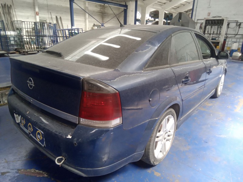 opel vectra c berlina del año 2005
