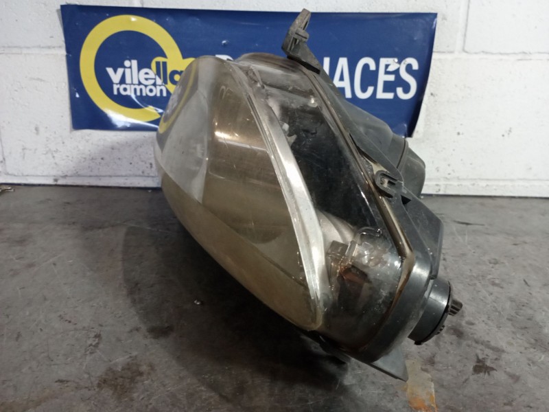 Recambio de faro derecho para peugeot 307 (s1) 2.0 hdi cat referencia OEM IAM   