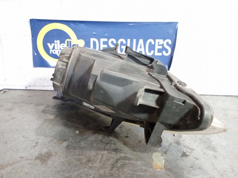 Recambio de faro derecho para peugeot 307 (s1) 2.0 hdi cat referencia OEM IAM   