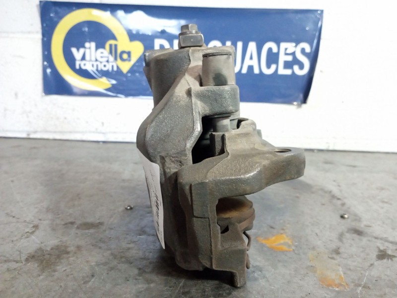 Recambio de pinza freno delantera derecha para opel vectra c berlina 1.9 cdti referencia OEM IAM   