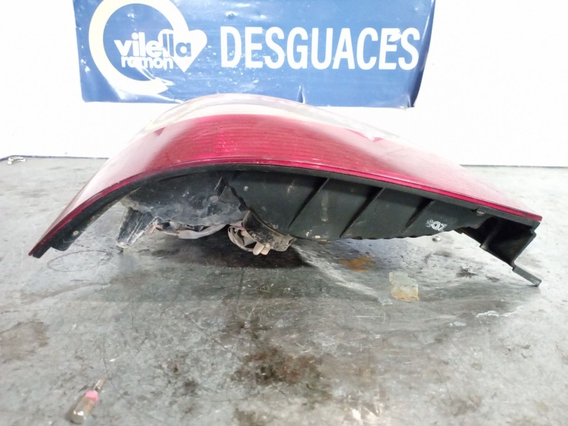 Recambio de piloto trasero izquierdo para kia sorento 2.4 16v cat referencia OEM IAM   